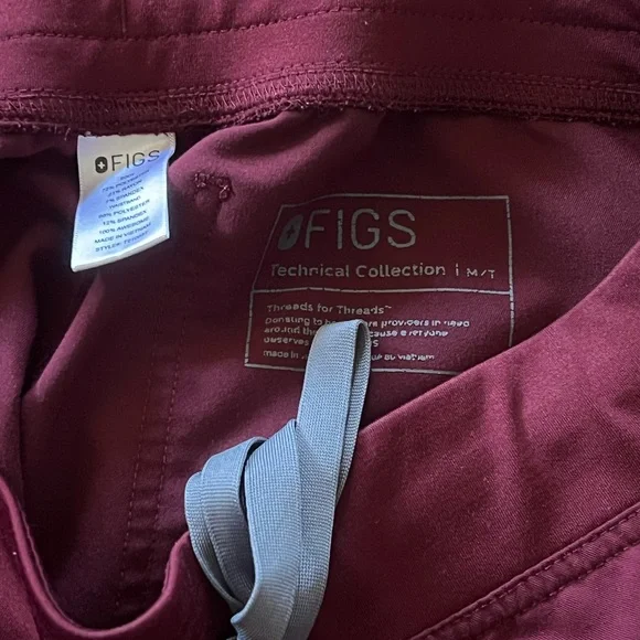 Figs Burgundy Scrub Set Women’s Large Catrina and Medium Tall Livingston - Picture 3 of 4